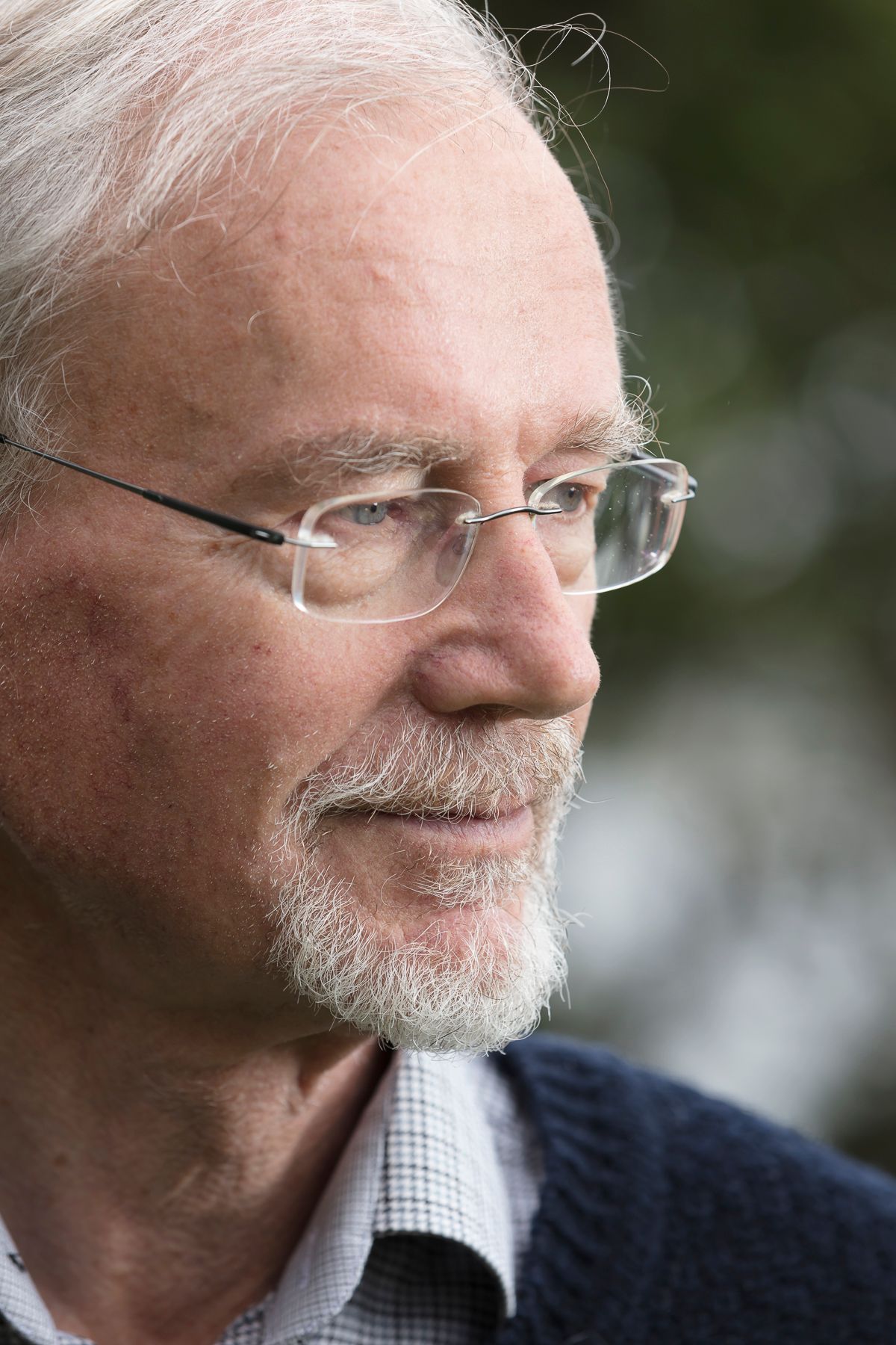 Författaren, poeten och arkitekten Gunnar Hoydal (1941-2021) har gått bort. Gunnar Hoydal (1941-2021)